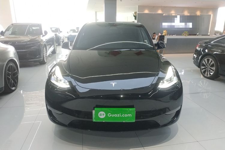 Used Tesla Model Y 2023 Long-Range All-Wheel-Drive Version
