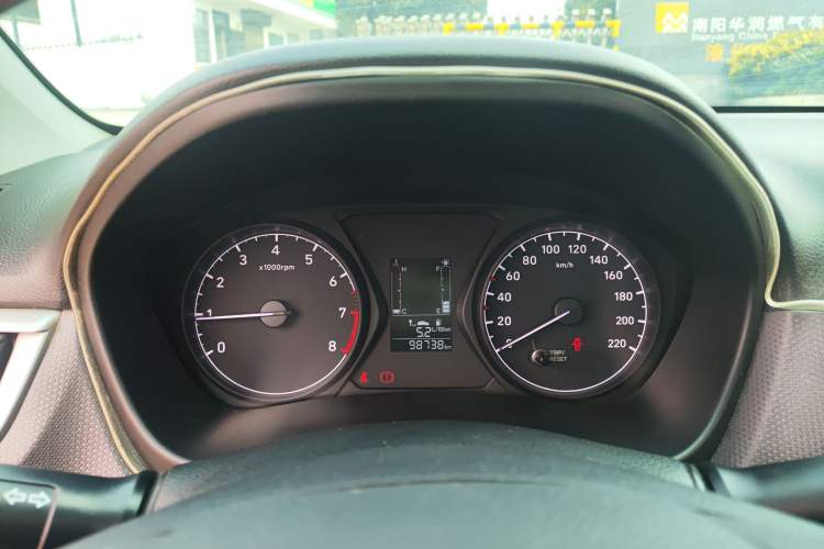 Used Hyundai Verna (older generation) 2017 1.4L Manual Colorful Skyroof Version China V Standard Instrument Cluster