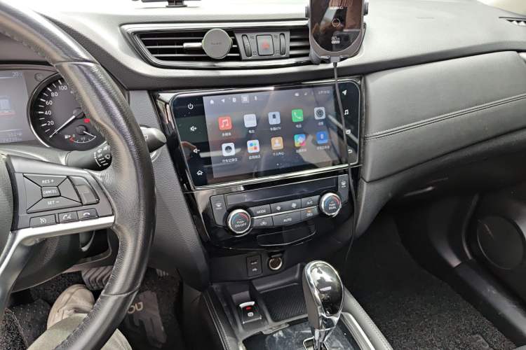 Used Nissan X-Trail 2021 2.0L CVT 2WD XL Premium Commemorative Edition Audio And AC Panel