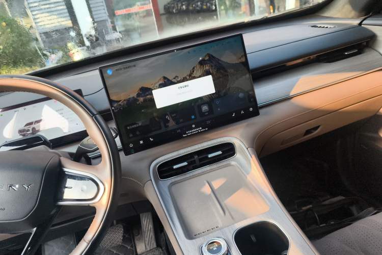 Used Chery Tiggo 8 PLUS 2025 290TGDI DCT Prestige 5-Seater
