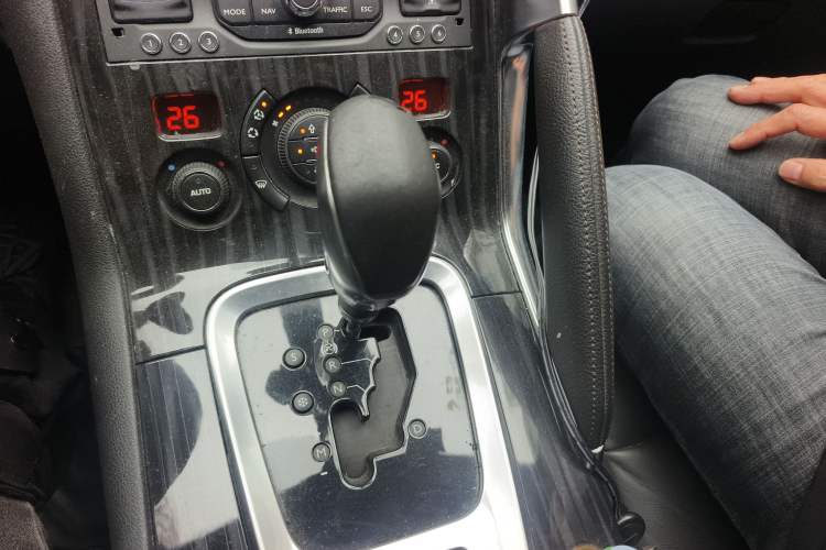 Used Peugeot 3008 2013 1.6THP Automatic Prestige Edition
