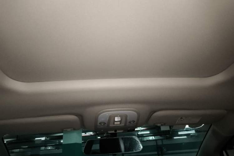 Used BYD Song MAX 2019 1.5T Automatic Smart Connect ZhiLian RuiDong 6-Seater China V Standard Headliner