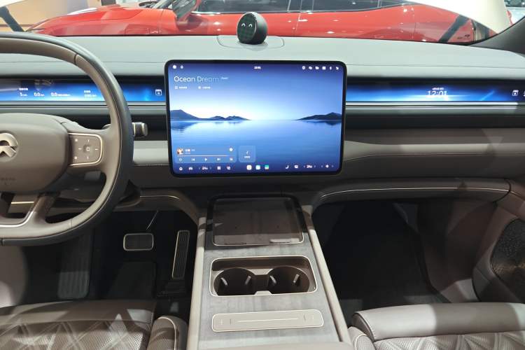 Used Nio ES8 2026 Model 6-seat Executive Signature Edition Audio And AC Panel