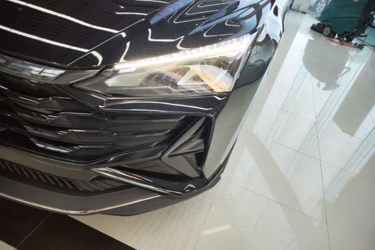 Used Dongfeng Aeolus Yixuan 2025 1.5L Automatic Luxury Version