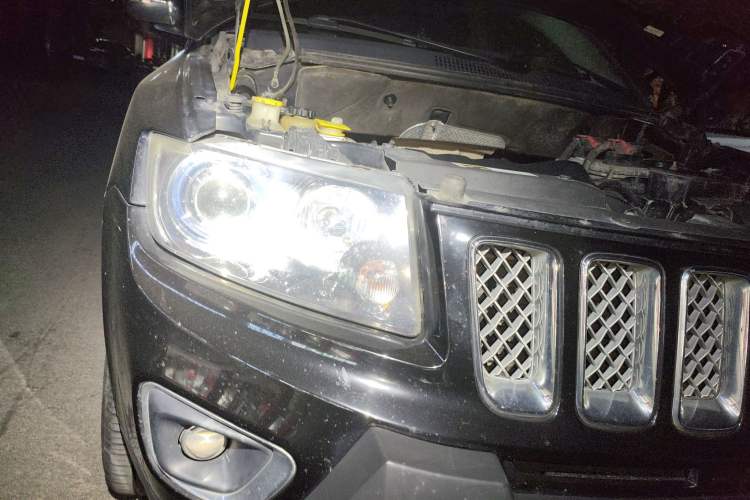 Used Jeep Compass 2014 2.0L two-wheel drive luxury version