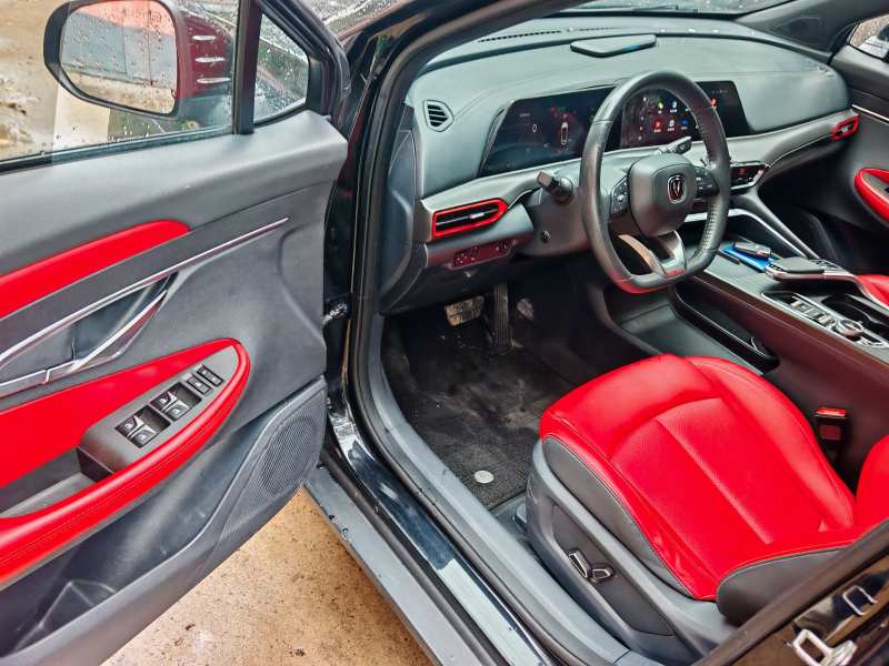Used CHANGAN UNI-T 2020 1.5T Prestige Version — 15