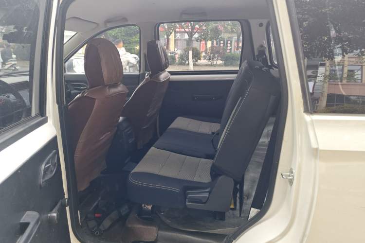 Used Wuling Hongguang 2021 1.5L Revised S Base Version with Electric Power Steering LAR Left Rear Seat