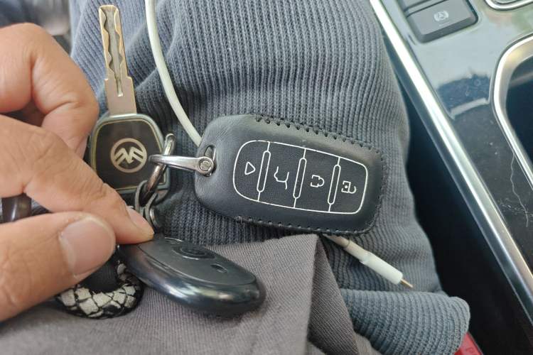 Used Chery Arrizo GX 2019 Pro 1.5T CVT Model Color Version China VI Standard Vehicle Key