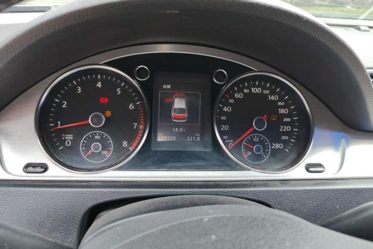 Used Volkswagen FAW-Volkswagen CC 2015 2.0 TSI Luxury Model Instrument Cluster