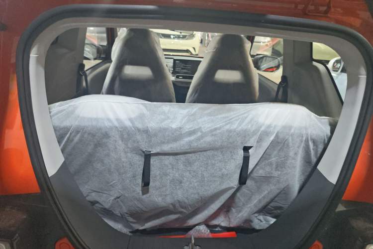 Used Geely Galaxy Panda 2025 210km Panda Rider Trunk