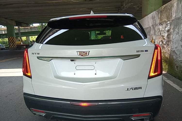 Used Cadillac XT5 2022 2.0T Two-Wheel Drive Luxury Version