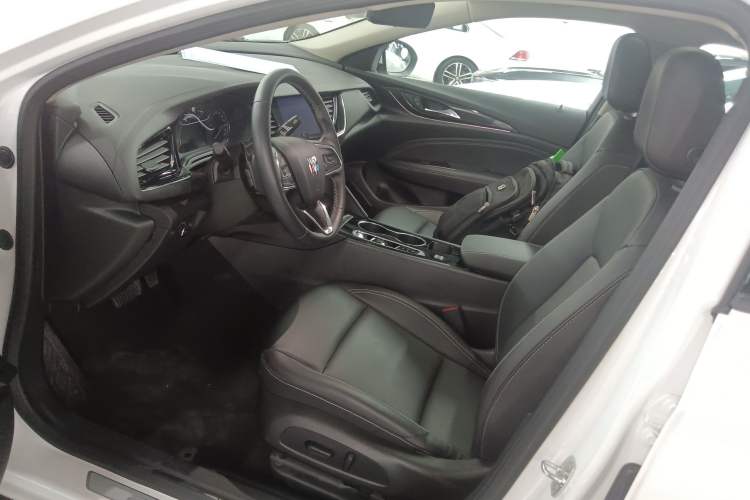 Used Buick Regal 2024 25T Deluxe Edition
