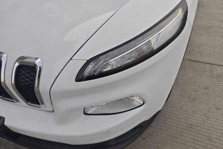 Used Jeep Cherokee 2017 2.0L Superior Edition