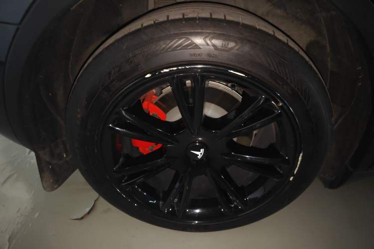 Used Tesla Model Y 2024 Rear-Wheel-Drive Version
