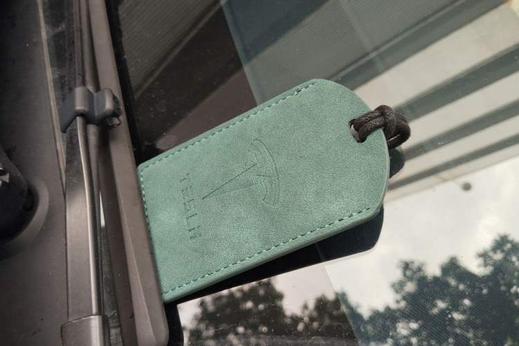 Used Tesla Model Y 2024 Rear-Wheel-Drive Version
