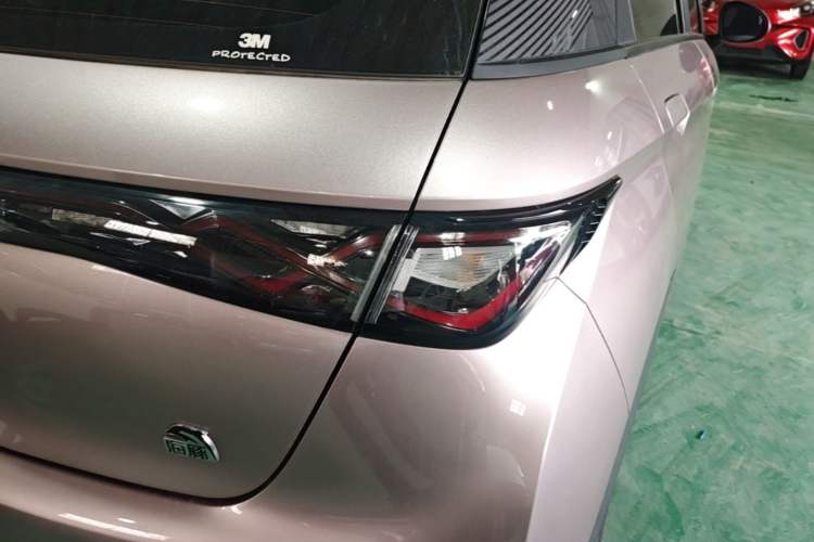 Used BYD Dolphin 2021 405 km Fashion Edition
