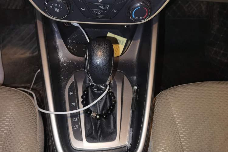 Used Ford Escort 2015 1.5L Automatic Comfort Edition Gear Lever