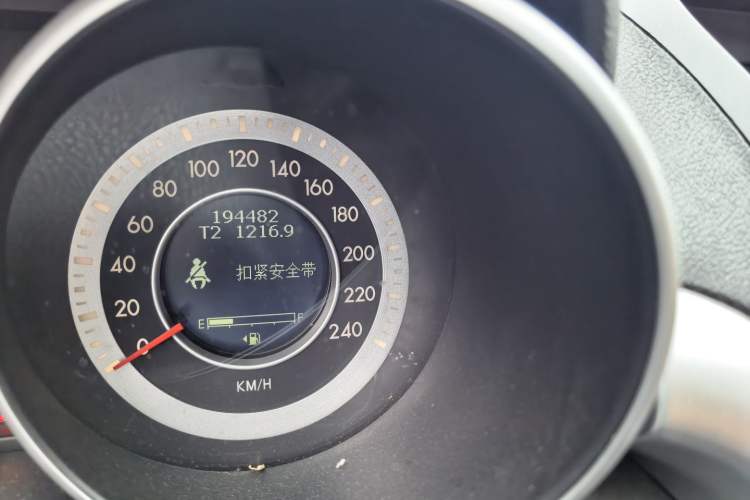 Used Bestune X80 2013 2.0L automatic comfort version Odometer Close Up