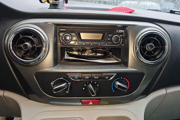 Used JAC Refine M3 2021 PLUS IKEA High-Power Edition 1.5T Luxury Model
