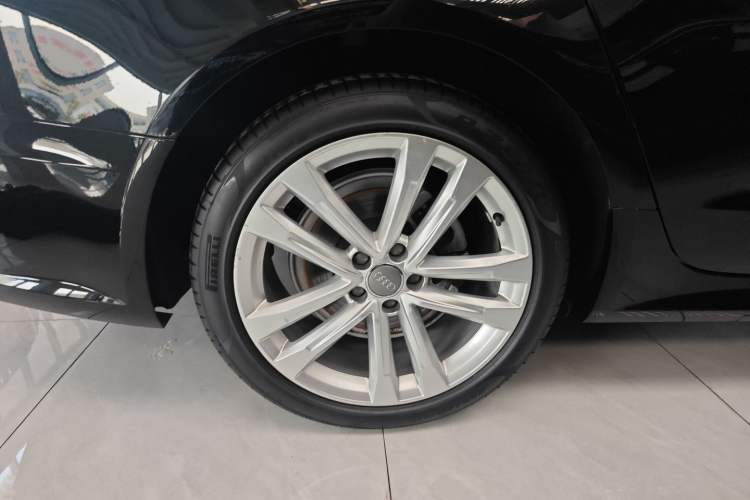 Used Audi A6L 2018 30th Anniversary Edition 35 TFSI Sport Edition
