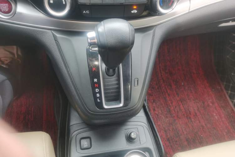 Used Honda CR-V 2015 2.0L two-wheel drive Fashion Edition