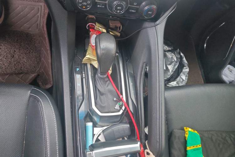 Used JMC Yusheng S350 2016 2.0T Automatic All-Wheel Drive Gasoline Ultra-Luxury 7-Seater