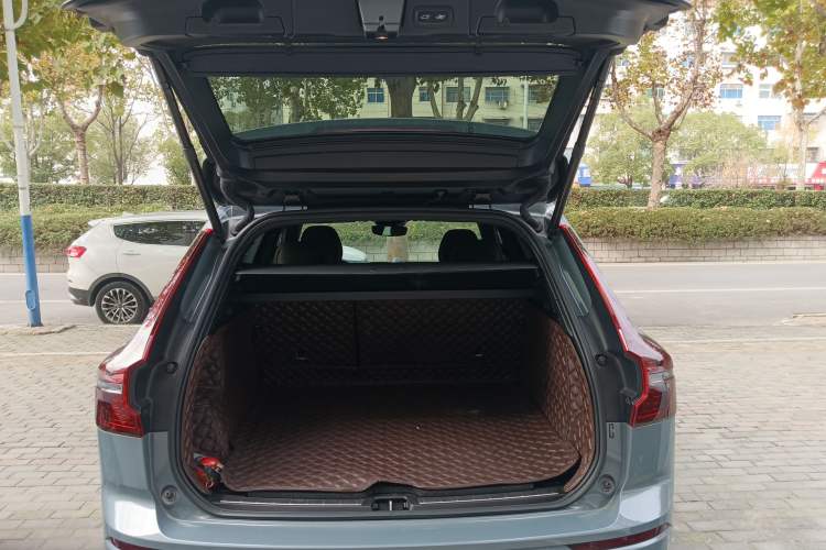 Used Volvo XC60 New Energy 2022 T8 Plug-in Hybrid All-Wheel Drive Smart Luxury Edition