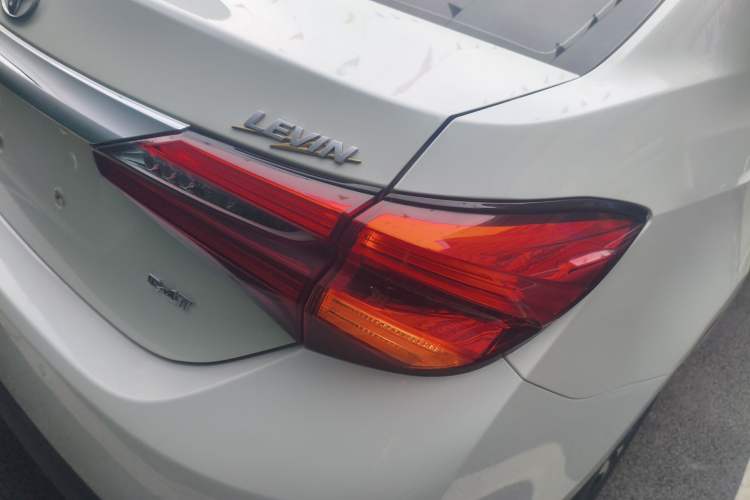 Used Toyota Levin 2017 Revised 185T CVT Elite Edition China V Standard Exterior 3