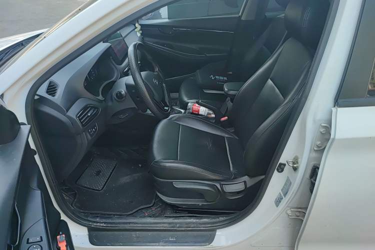 Used Hyundai Celesta 2018 1.6L Automatic GL Enjoyment Version China V Standard