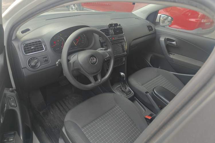 Used Volkswagen Polo 2014 1.6L Automatic Comfort Edition Driver Seat