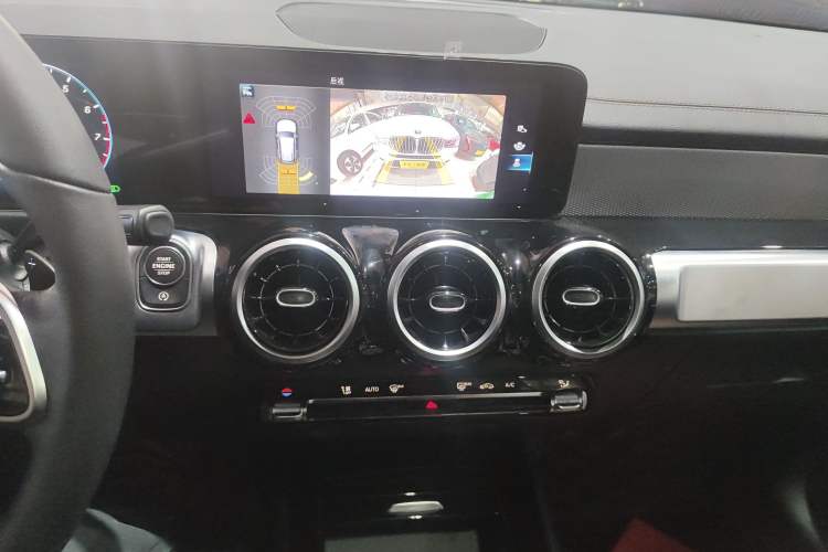 Used Mercedes-Benz GLB 2022 Second Facelift GLB 200 Fashion Edition