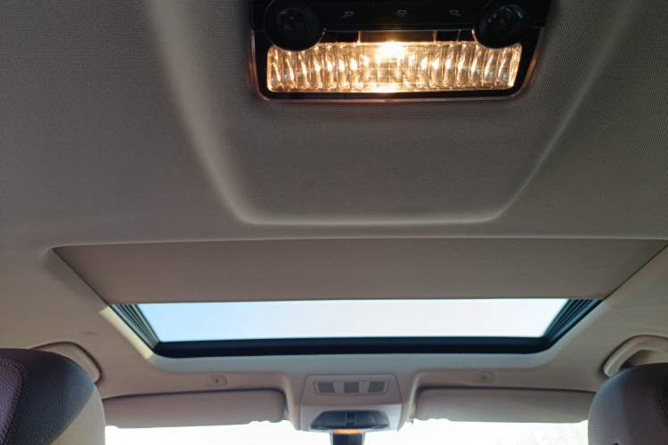 Used BMW 5 Series 2017 520Li Elegant Edition
