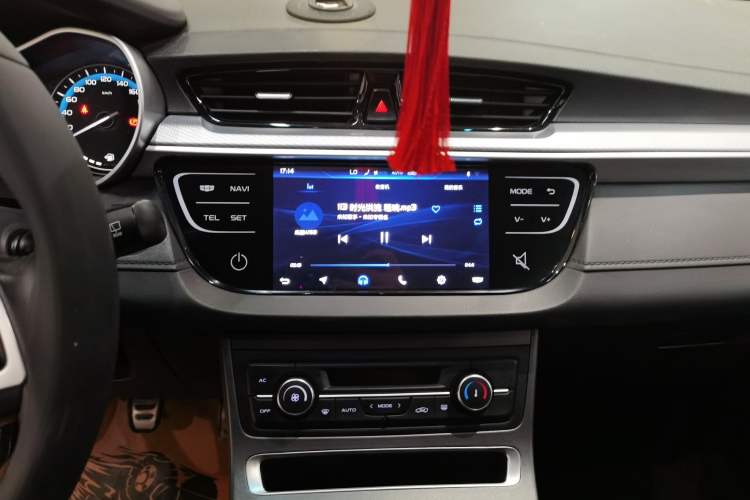 Used Geely Auto Vision S1 2019 Upgraded Model 1.5L Manual Elite Version
