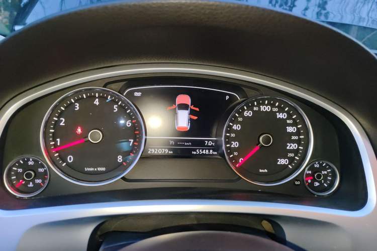 Used Volkswagen Touareg 2011 3.0 TSI High-End Version
