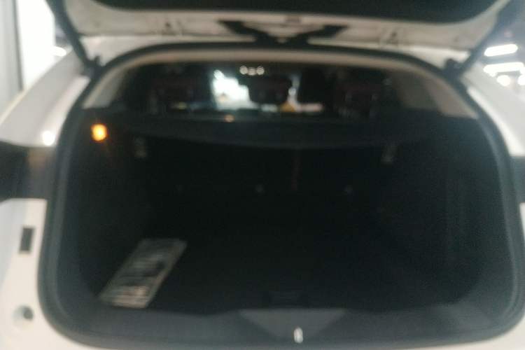 Used Wey VV7 2017 2.0T Flagship Model Trunk