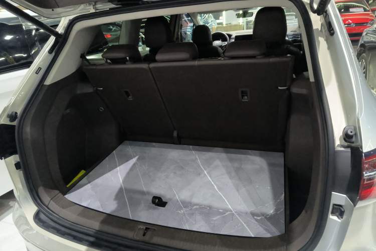 Used Volkswagen Viloran 2024 330TSI Luxury Edition