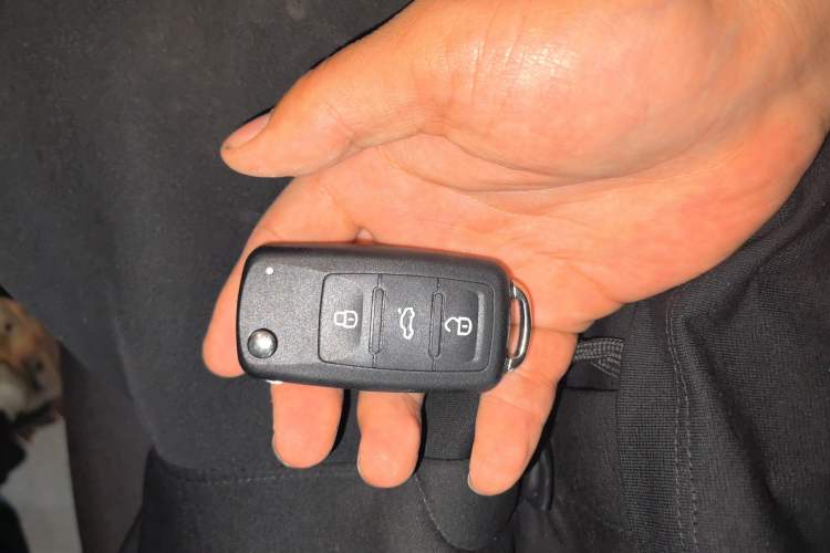 Used Volkswagen Santana 2015 1.4L Manual Fashion Edition Vehicle Key