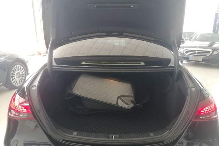 Used Mercedes-Benz E-Class 2023 Updated E 300 L Luxury Edition
