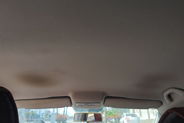 Used Volkswagen Polo 2013 1.4L Manual Fashion Edition
