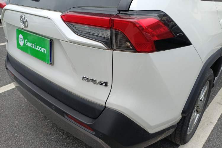 Used Toyota RAV4 2022 2.0L CVT Two-Wheel Drive Fashion Plus Edition