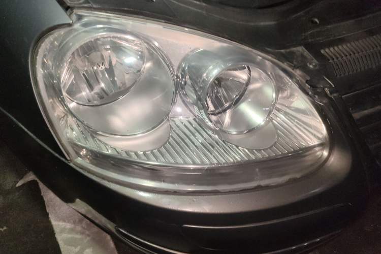 Used Volkswagen Sagitar 2009 1.6L Manual Comfort Edition
