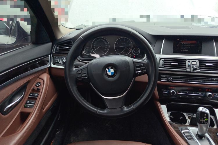 Used BMW 5 Series 2017 525Li Leading Model Steering Wheel