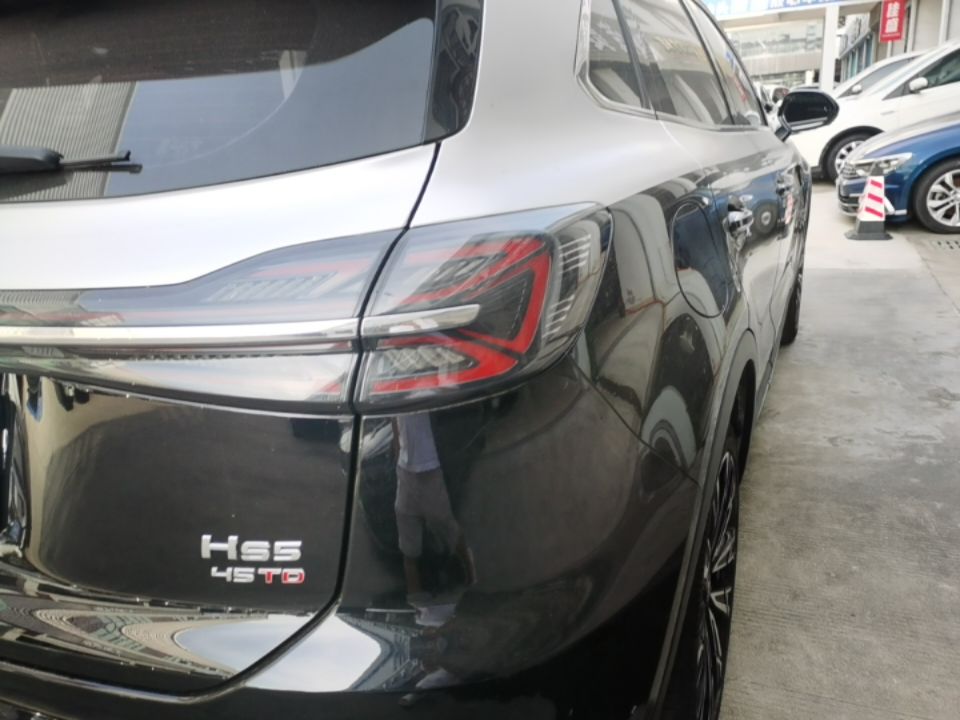 Hongqi HS5 2025 2.0T All-Wheel-Drive Flagship Pro Edition — снимка 9