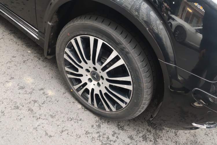 Used Mercedes-Benz Viano 2014 3.5L Premier Edition