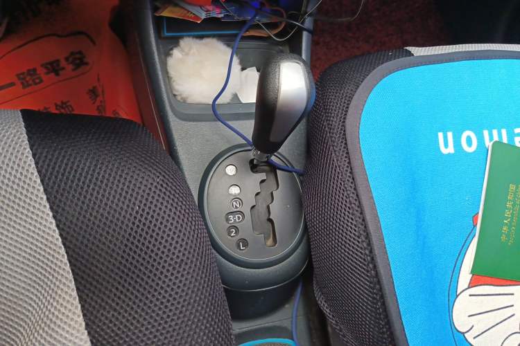 Used Suzuki Alto 2013 1.0L Automatic Luxury Model Gear Lever