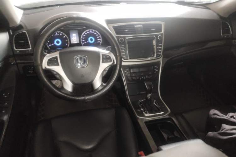 Used CHANGAN Raeton 2014 1.8T Automatic Prestige Anniversary Edition China IV Standard
