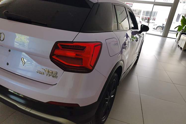 Used Audi Q2L 2021 35 TFSI Progressive Dynamic Edition Right Rear Taillight