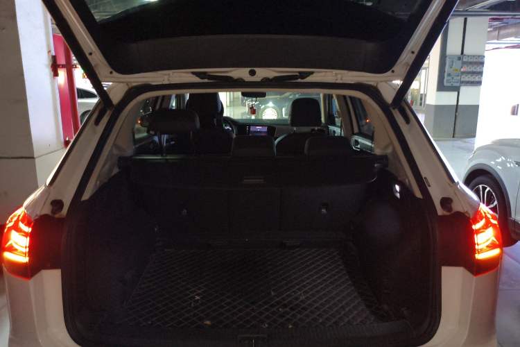 Used Volkswagen Tayron 2021 330TSI Two-Wheel Drive Luxury Smart Connectivity Version
