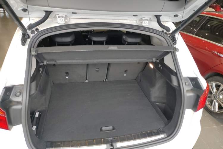 Used BMW X1 2019 sDrive20Li Leading Model
