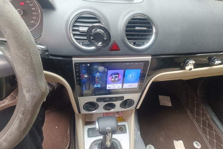 Used Volkswagen Lavida 2011 1.4 TSI DSG Prestige Edition Audio And AC Panel